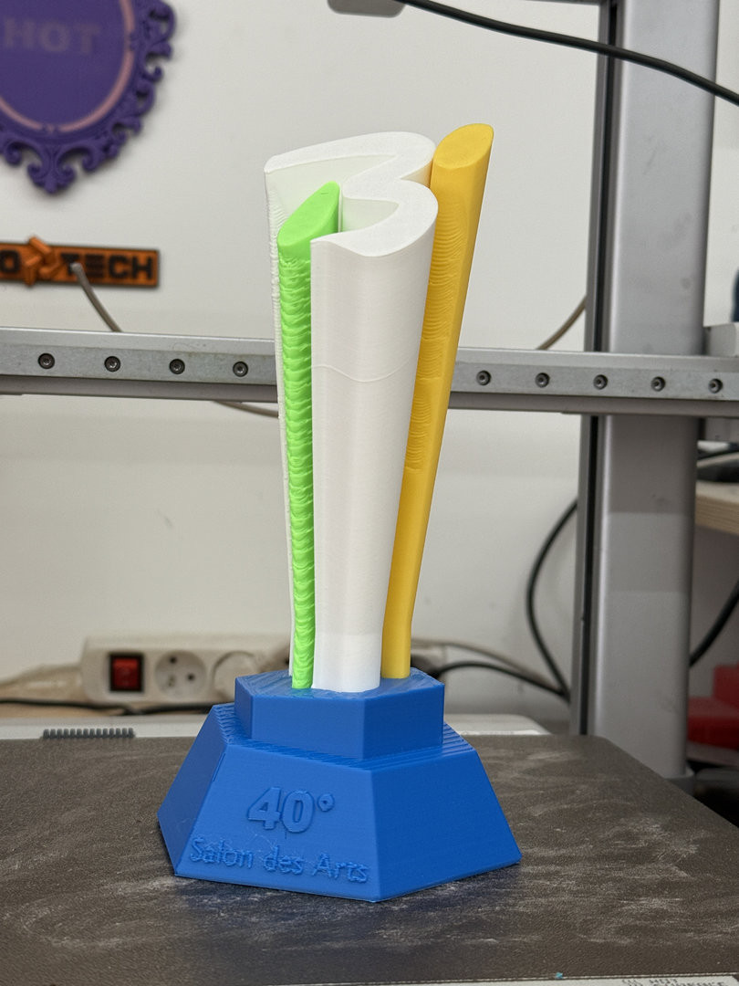 Maquette du trophée du 40e Salon des Arts de Balma